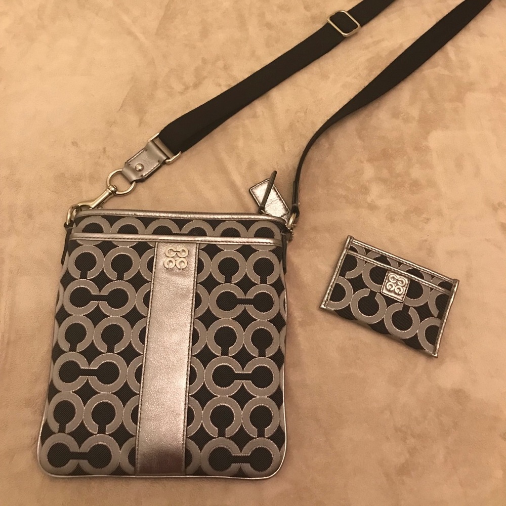 Coach Messenger Crossbody w/ matching mini wallet